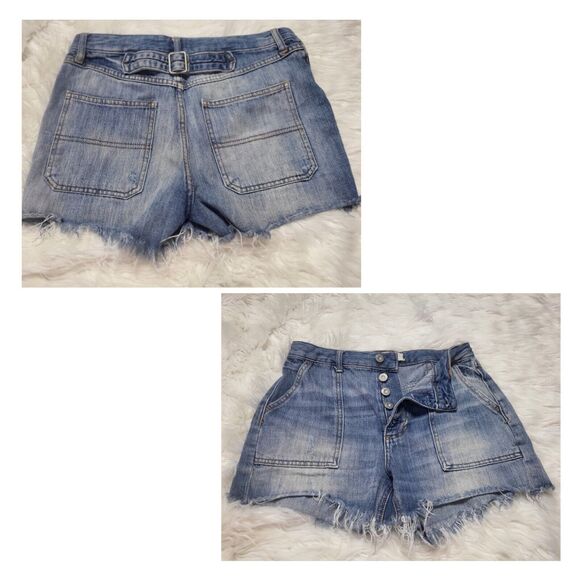 We The Free People Denim Raw Hem Button Up Jean Shorts Size 27 - Picture 1 of 10